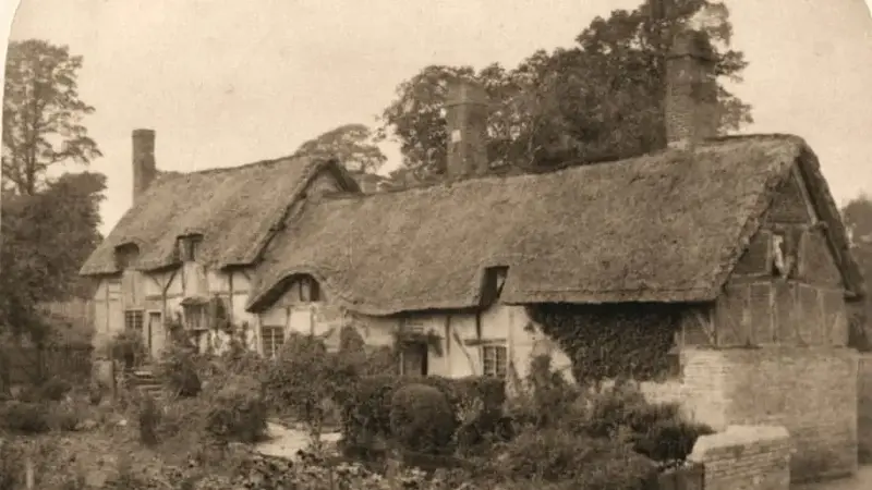 Anne Hathaway's cottage in Stratford-Upon-Avon