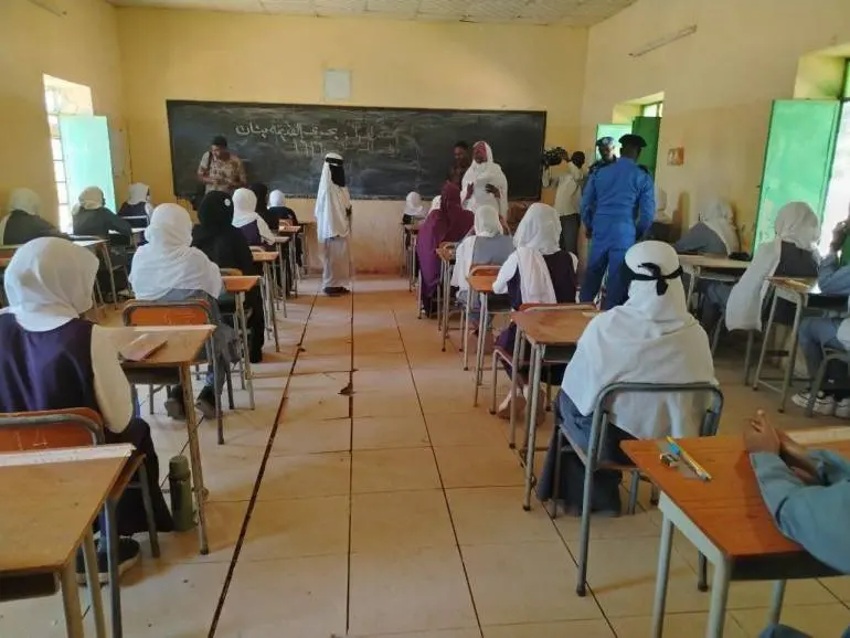 طلاب في ام درمان - وكالة الأنباء السودانية