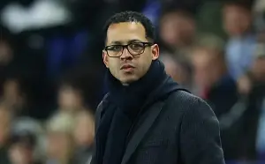 Chelsea sack manager Rosenior