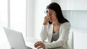 Ophthalmologist shares 3 eye muscle exercises to reduce eye fatigue from long hours of screentime