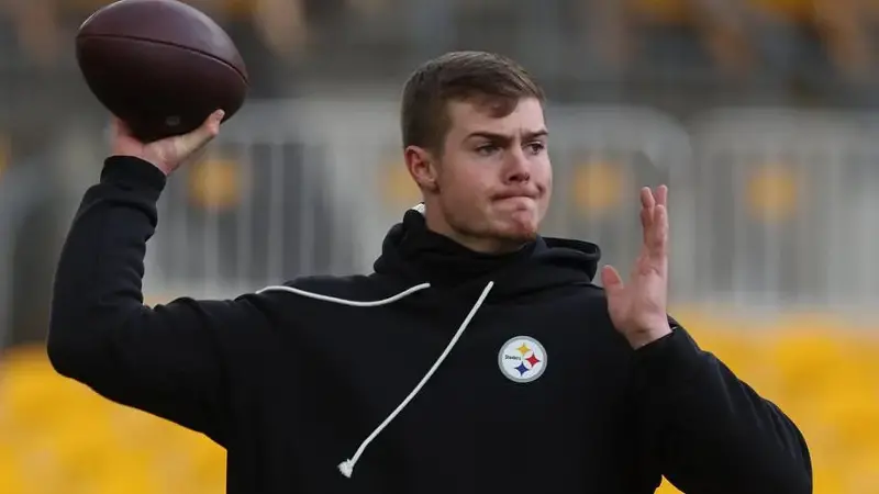 Pittsburgh Steelers quarterback Will Howard