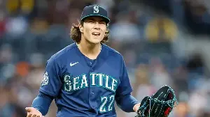 These MLB teams in the AL Wild Card standings should buy while they still can