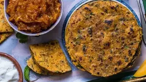 Chef Sanjyot Keer's methi thepla with instant chunda recipe is the Gujarati comfort food you need to try. Watch