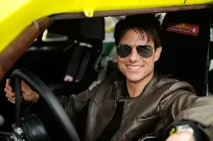 Tom Cruise announces sequel to 'Days of Thunder' with Anne Hathaway