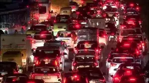 Traffic snarls on key Gurugram stretches a day after Delhi flyover pothole causes disruption