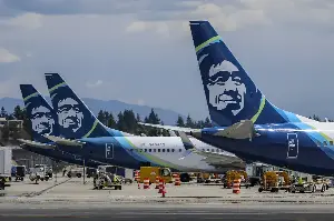 How safe is air travel, really? Less risky than diving and marathons