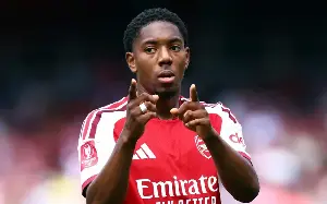 Chelsea and Man Utd turn down £45m-rated Myles Lewis-Skelly