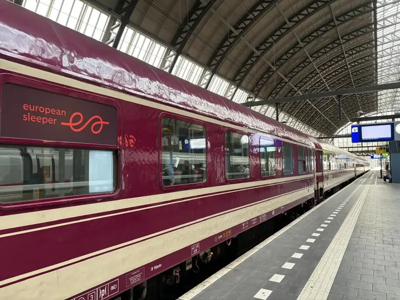 The new European Sleeper overnight service operates from Brussels to Como and Milan