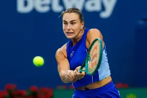 No.1 Sabalenka and Pegula advance at Toronto