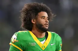 Oregon QB Dante Moore breaks silence with first statement since scary injury