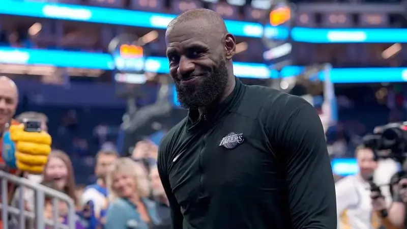 Los Angeles Lakers forward LeBron James