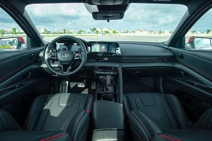 The modern cockpit of the 2026 Hyundai Elantra.