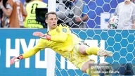 Manuel Neuer officially retires from the German national team after their failure at the 2026 World Cup.