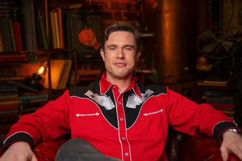 'The Traitors Uncloaked' host Ed Gamble (BBC/Listen Entertainment)