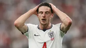 Paul Scholes tells Thomas Tuchel to bench Declan Rice for England to reach France & Argentina level in World Cup knockout stages