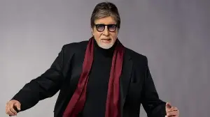 Amitabh Bachchan sends fans love, prayers amid reports of hospitalisation: ‘Jab cheel hove shaant…’