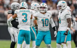 Omar Kelly: Dolphins rookie Chris Johnson can’t follow Noah Igbinoghene’s path