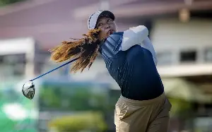 Bisera battles injury, weather to wrest 3-shot lead