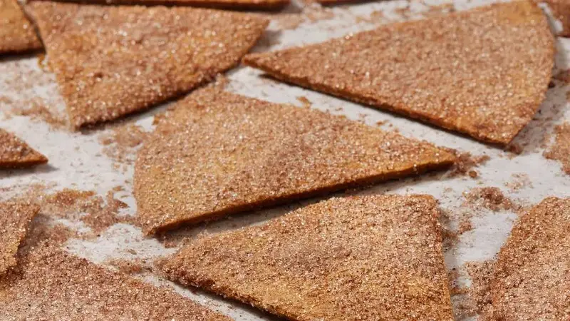 Crispy Cinnamon and Sugar Tortilla Chips