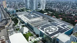 Philippines leads the world in rush to solar as power prices soar