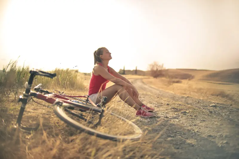 A healthy person can usually return to their normal life after donating a kidney. 