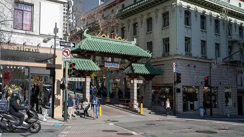 Dragon'S Gate