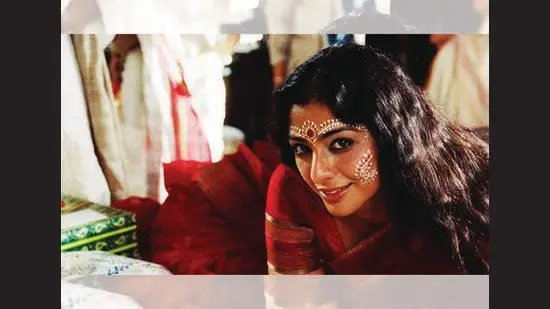 In the The Namesake, Ashima Ganguli makes the most of her life in a strange, foreign country.