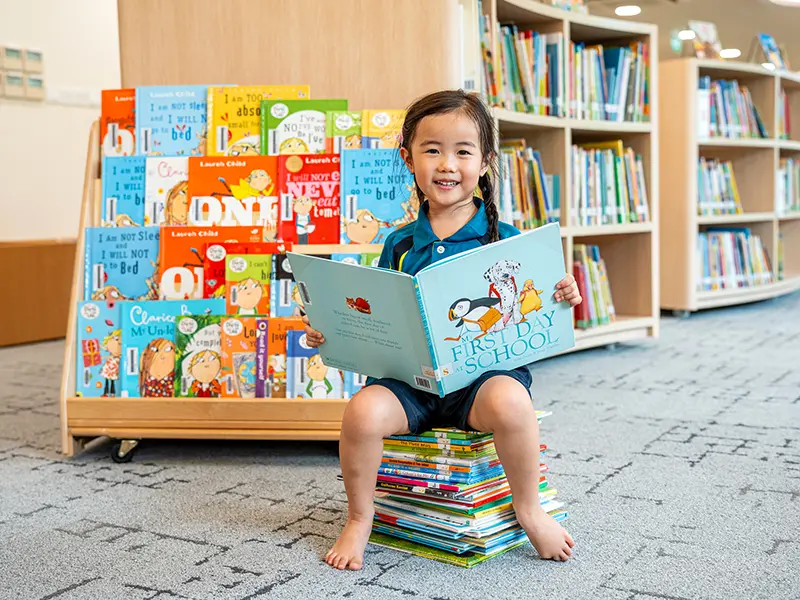 more than 30,000 books at the new AIS ELV library