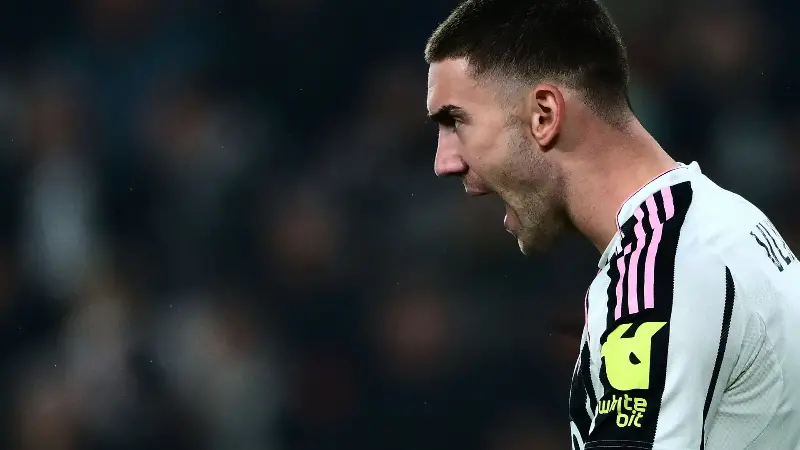 Barca identify Vlahovic as Lewandowski's replacement