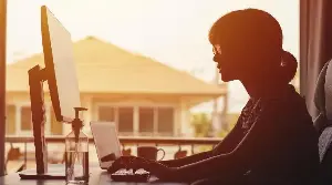 Top 10 Side Hustles in Singapore to Earn Extra Income