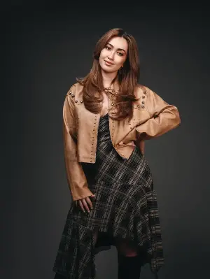 Viral British-Filipina Artist AndreaH releases English version of ‘Tahanan’