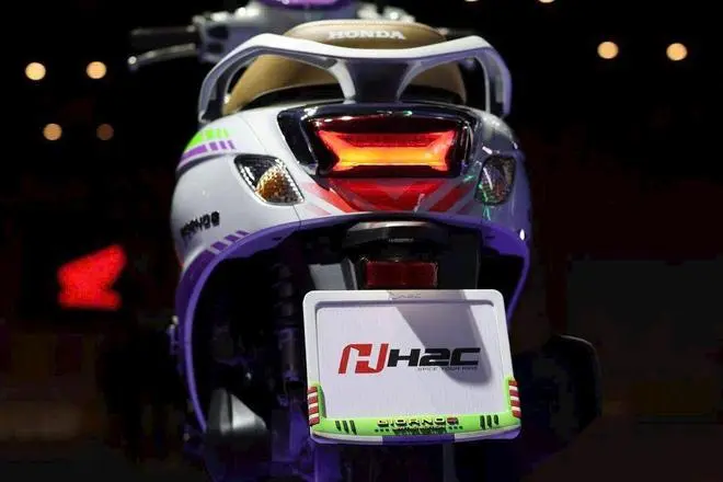 The Honda Giorno+ Buzz Lightyear edition is limited to 200 units, awaiting its arrival in Vietnam - Photo 5.