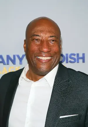 Entertainment mogul Byron Allen to acquire Buzzfeed, HuffPost