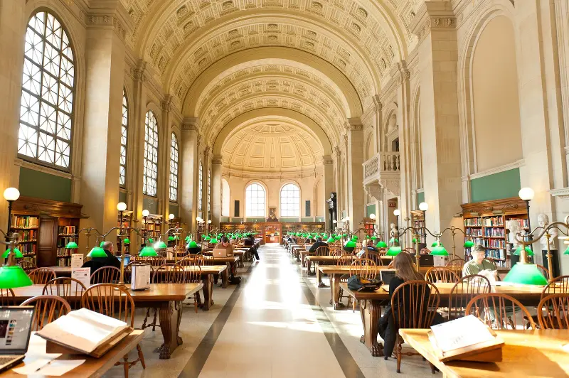 The world's most beautiful libraries are worth a trip - Photo 1.