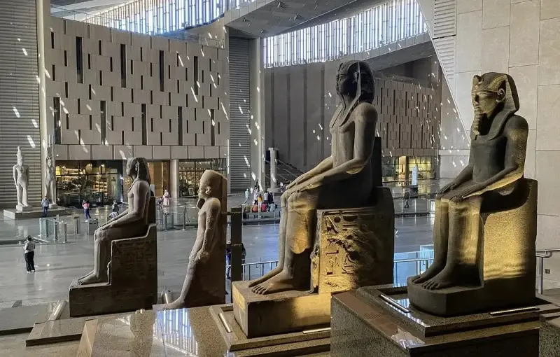 In the main hall of the museum there is a row of giant statues of Pharaohs.