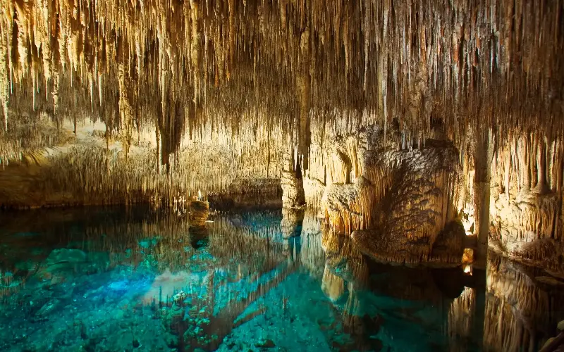 Discover Lake Martel, Europe’s largest underground lake - Gonzalo Azumendi