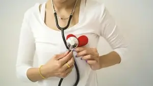 Small daily habits improve heart health.