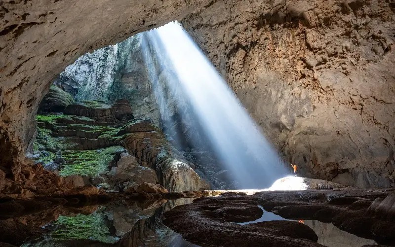 Son Doong is the largest natural cave in the world by volume, and even has its own weather system - Tran Tuan Viet