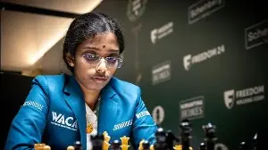 Women’s Candidates: Brilliant Vaishali seals it with a win