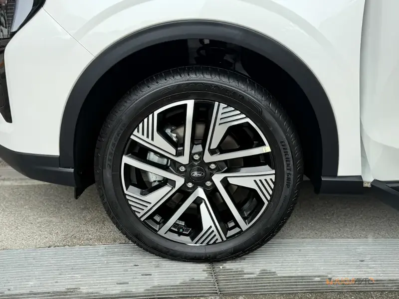 Ford Territory Hybrid Platinum Philippines YugaAuto