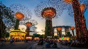Singapore Public Holidays 2027: 5 Long Weekends Await