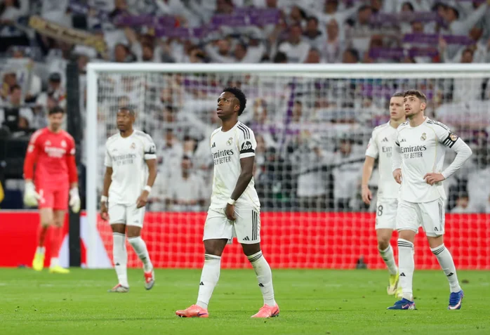 Khủng hoảng bủa vây Real Madrid sau hai cú sốc liên tiếp - Ảnh 1.