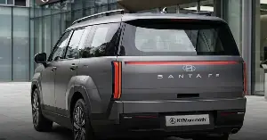 Hyundai Santa Fe is preparing for a design change.