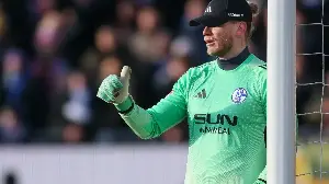Loris Karius expected to snub Serie A return to sign new contract with Schalke following ex-Liverpool goalkeeper's integral role in Bundesliga promotion