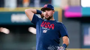 Cal Raleigh got a lesson in sportsmanship from Team USA's WBC rivals