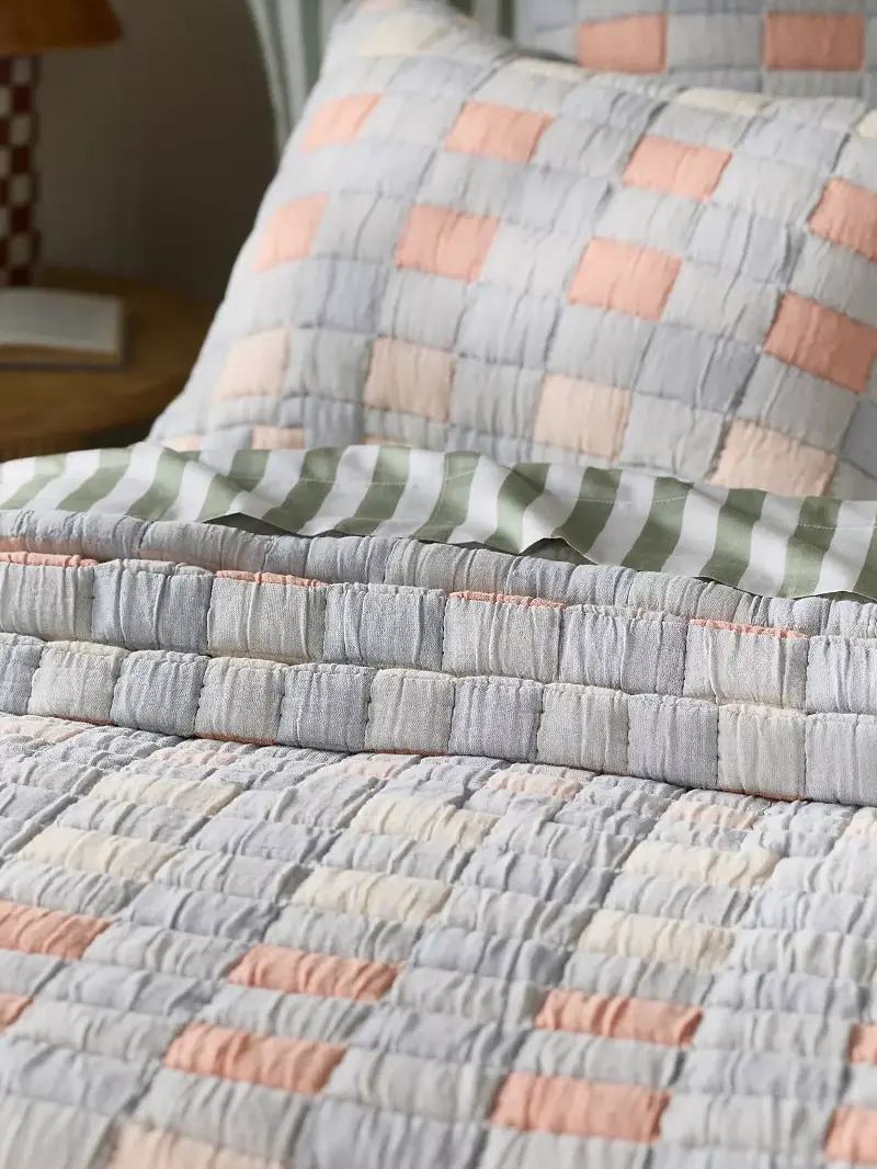 Sonya Matelassé Bedspread