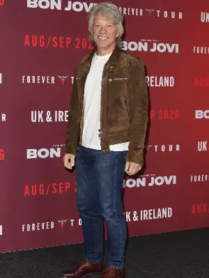 Jon Bon Jovi couldn't sing Happy Birthday during vocal cord battle