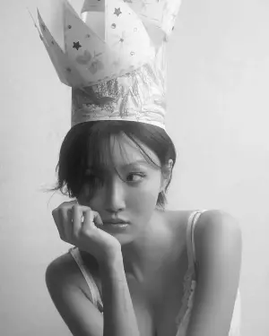 Hwasa Unveils ‘So Cute’ Concept Photos – Why Retro ‘Paper Queen’ Look Goes Viral