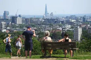 London tipped to swelter in 10-day heatwave from this weekend as summer temperature records tumble