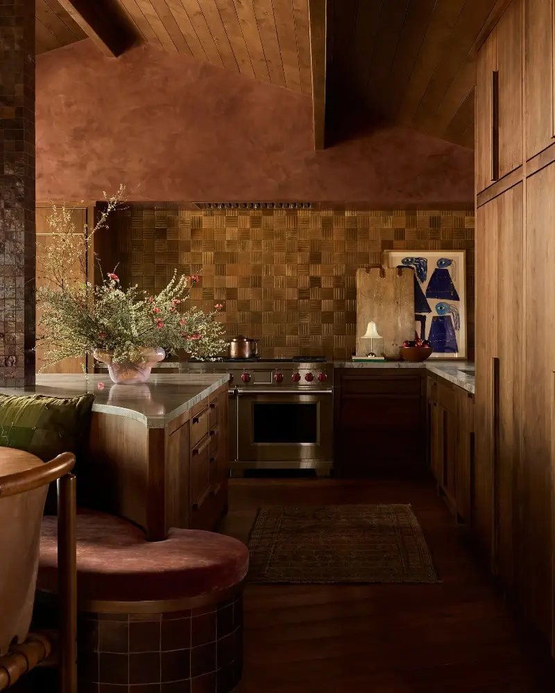 The custom banquette features upholstery by Kirkby design and Argan Brown tile from Clé. (Image credit: Malissa Mabey. Design: Susannah Holmberg Studios. Styling: Jen Paul)